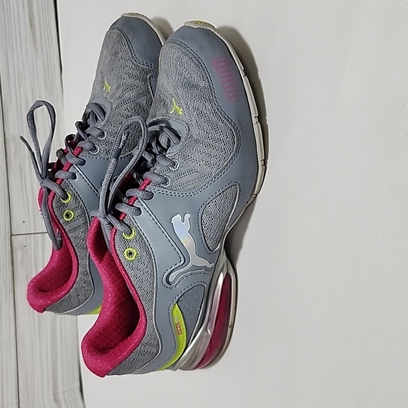 PUMA Cell Riaze Women's SZ.7 - Picture 3 of 10